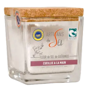 Main à fleur de sel fin de guérande pour la table