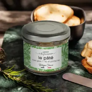 Pâté breton foie gras pistaches en petite verrine